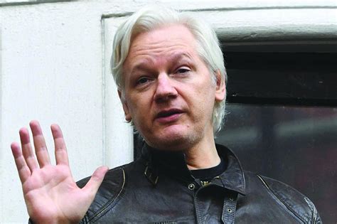 la storia di julian assange